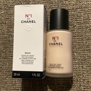 NEW Chanel Fond de Teint Foundation BD01 Full Size